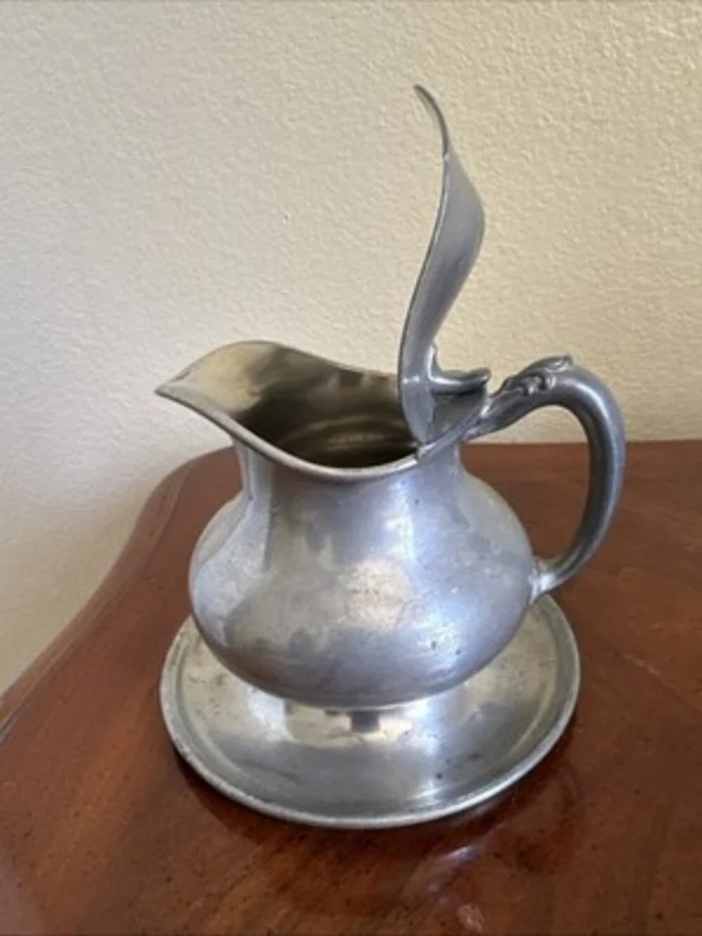 Vintage Creamer Syrup Lidded Pitcher Pewter With Underplate 10oz The Wallingford